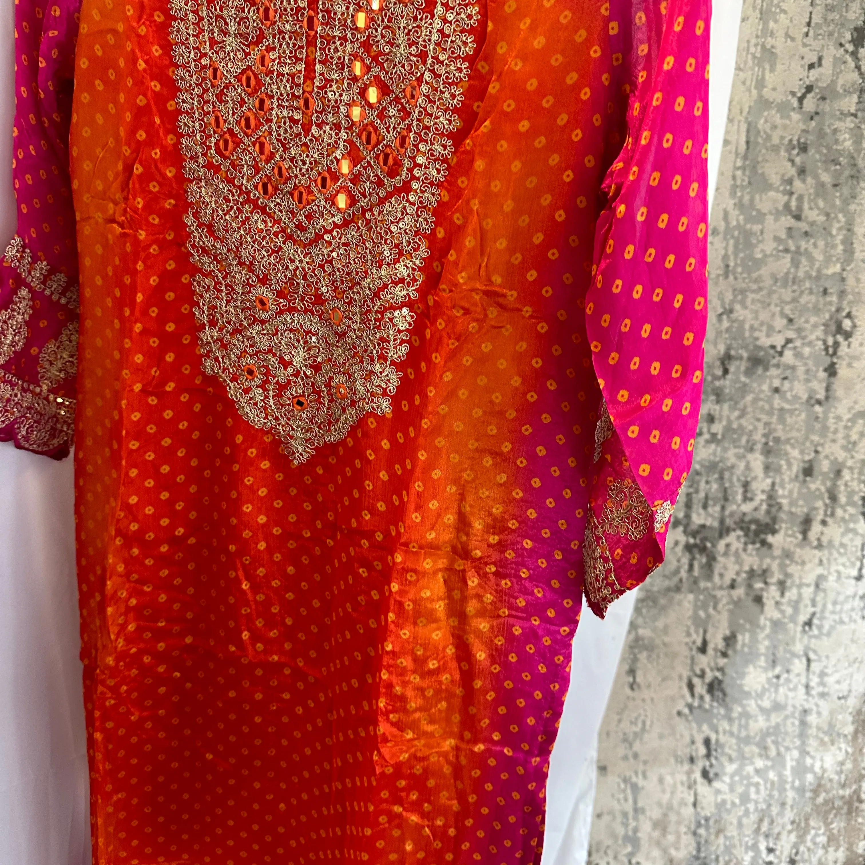 Pure Crepe Bandhini Design Salwar Suit with Gotta Patti